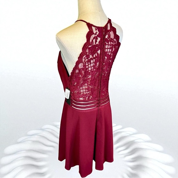NWT City Studios Juniors ‘Illusion Fit and Flare Lace-Back Mini Dress’ in Ruby - Picture 14 of 15